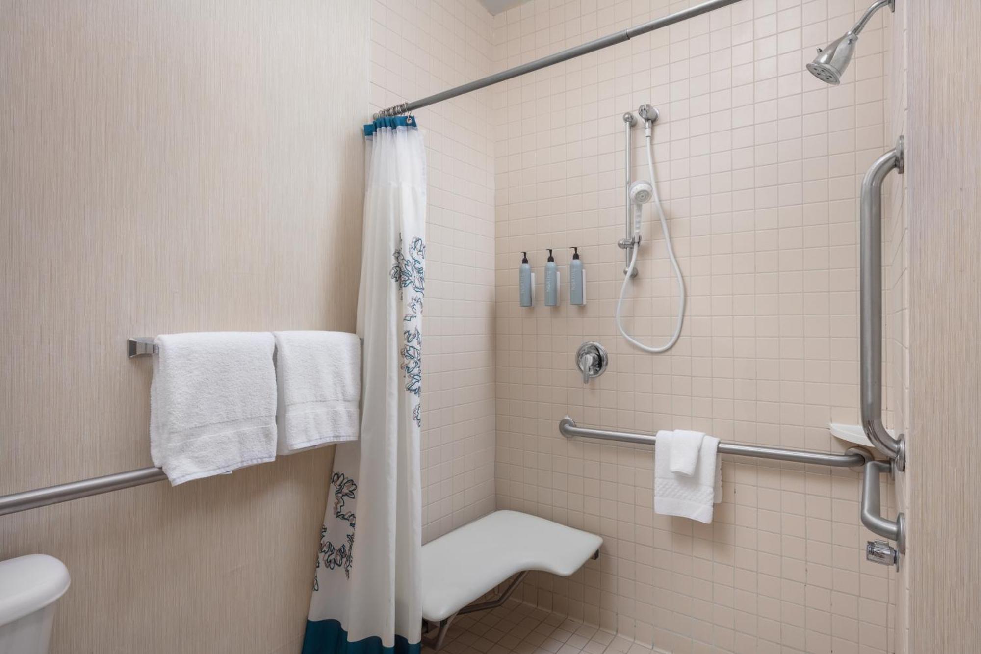 Residence Inn By Marriott Wichita East At Plazzio Buitenkant foto