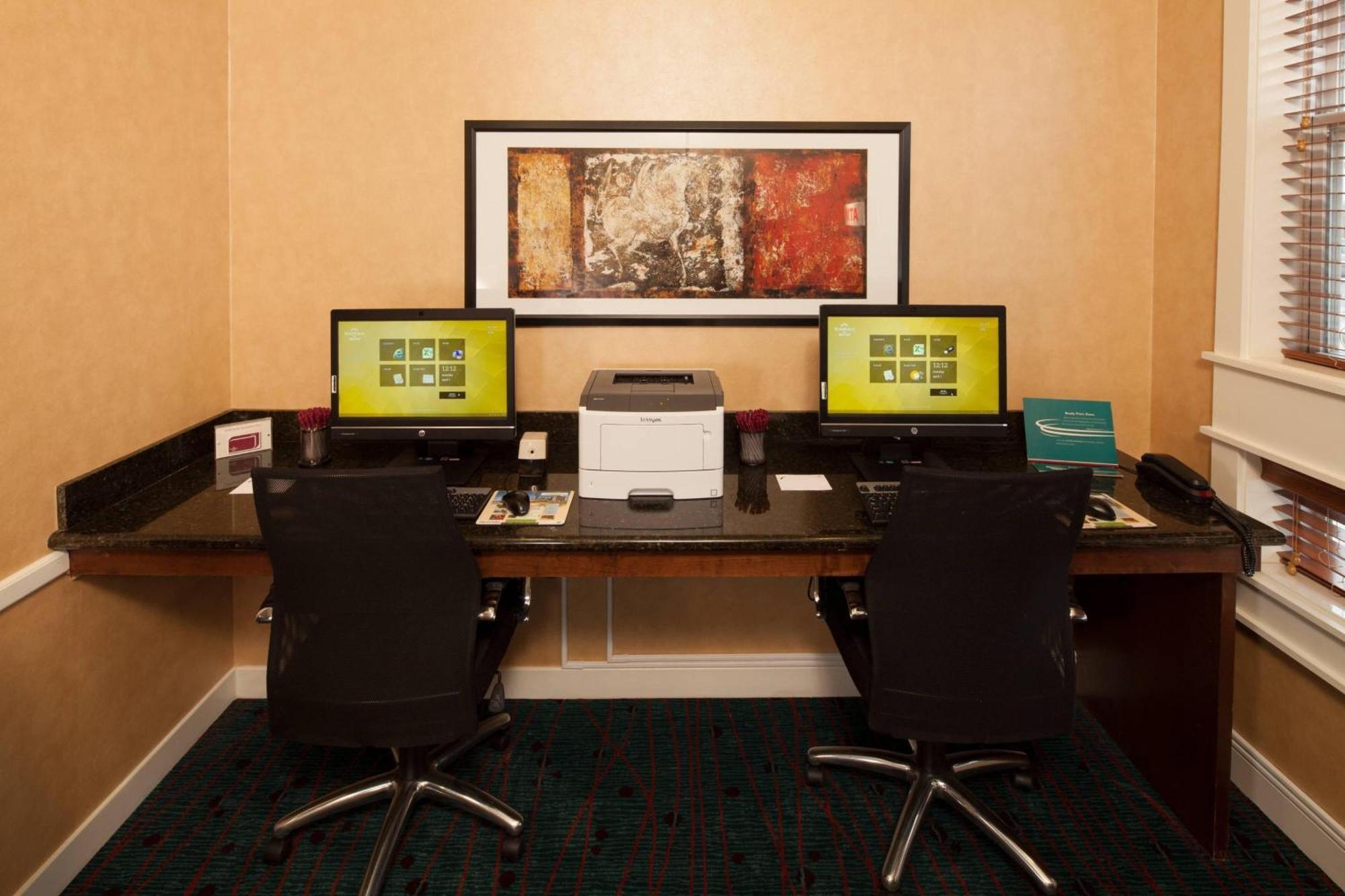 Residence Inn By Marriott Wichita East At Plazzio Buitenkant foto