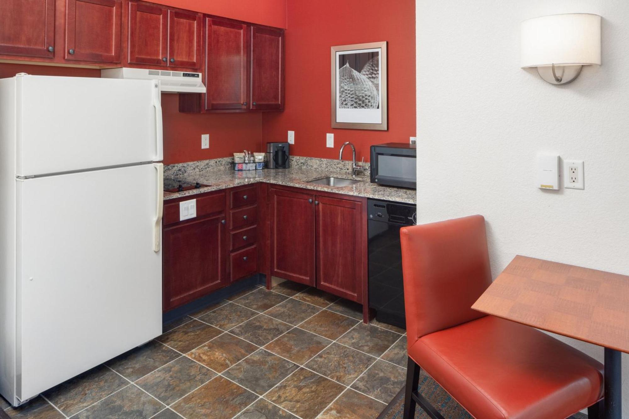 Residence Inn By Marriott Wichita East At Plazzio Buitenkant foto