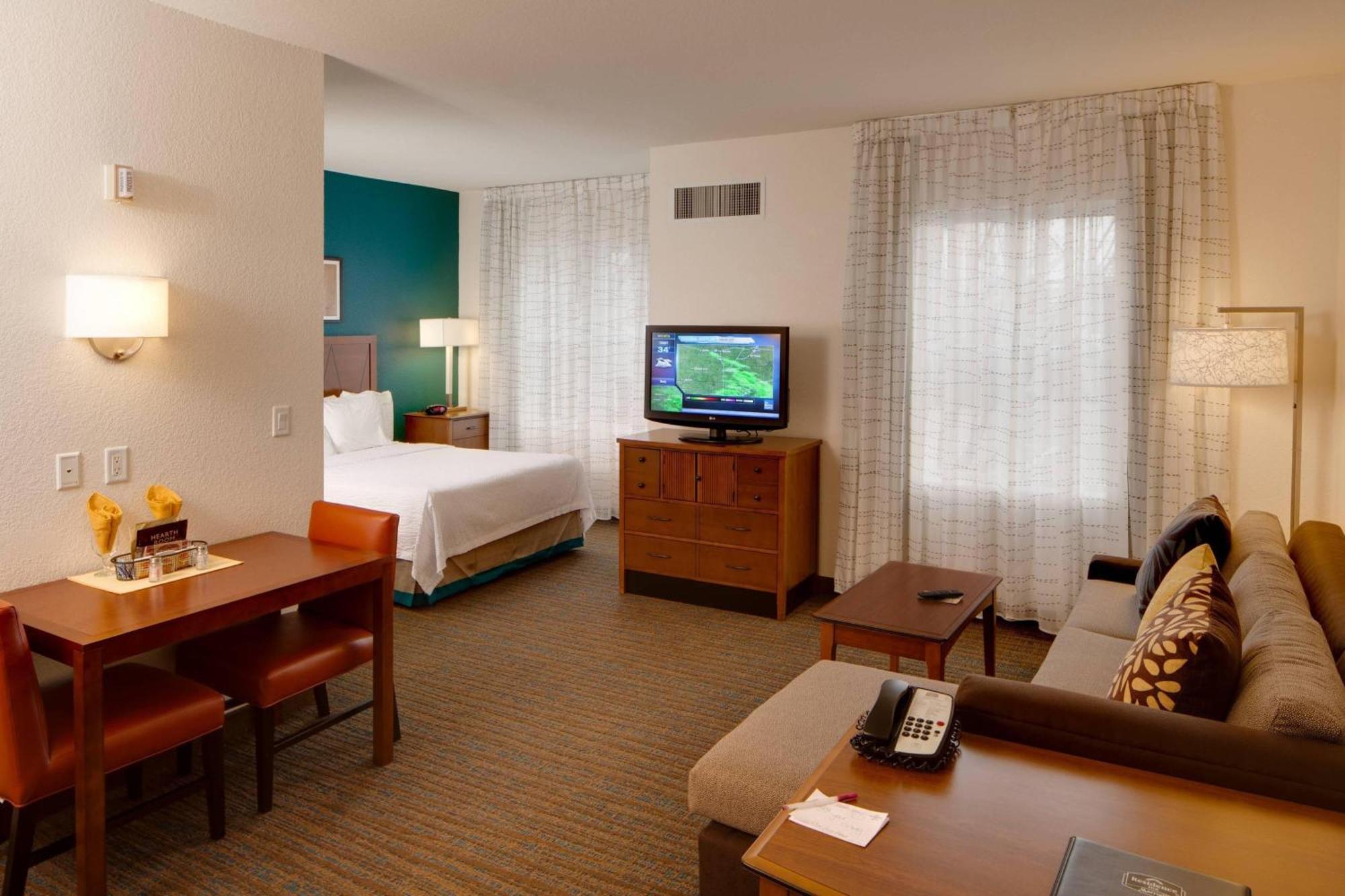 Residence Inn By Marriott Wichita East At Plazzio Buitenkant foto